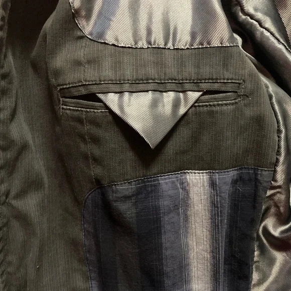 Mantles Jacket - Picture 13 of 14